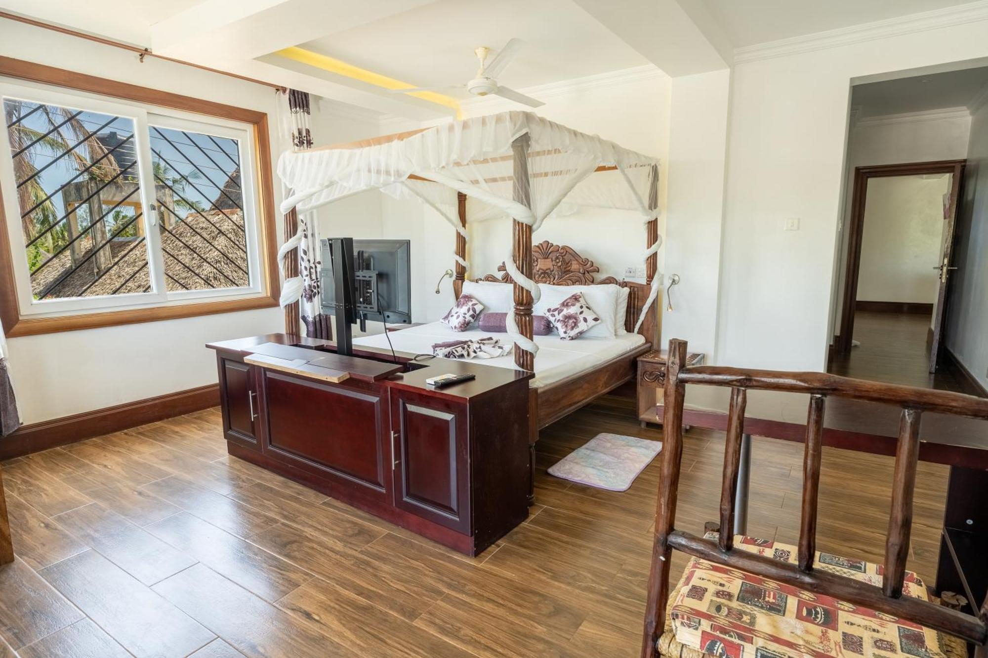 Queens Chateau Boutique Villa 디아니 해변 외부 사진