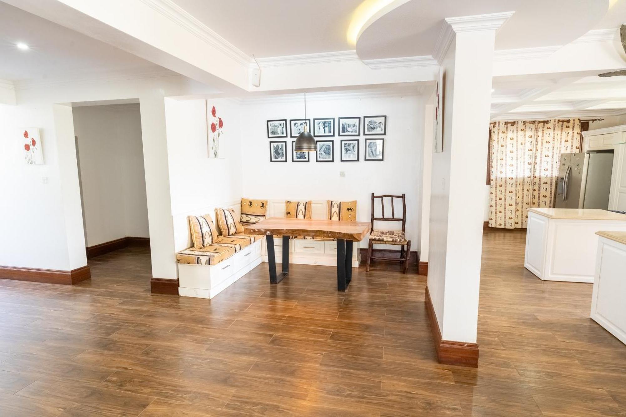 Queens Chateau Boutique Villa 디아니 해변 외부 사진